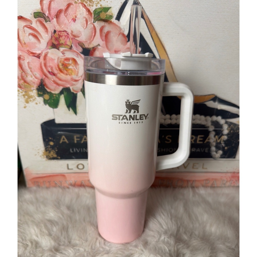 Stanley Adventure Quencher H2.0 FlowState 40oz Tumbler White Pink Ombre Gradient - Picture 2 of 5